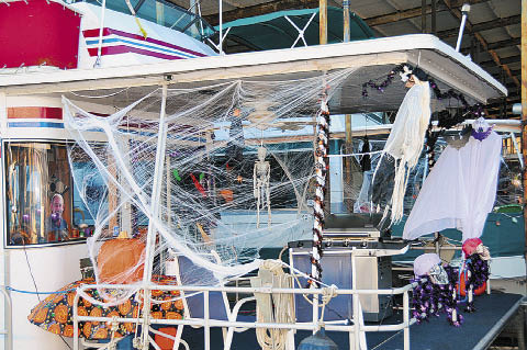 Decorating your boat for Halloween